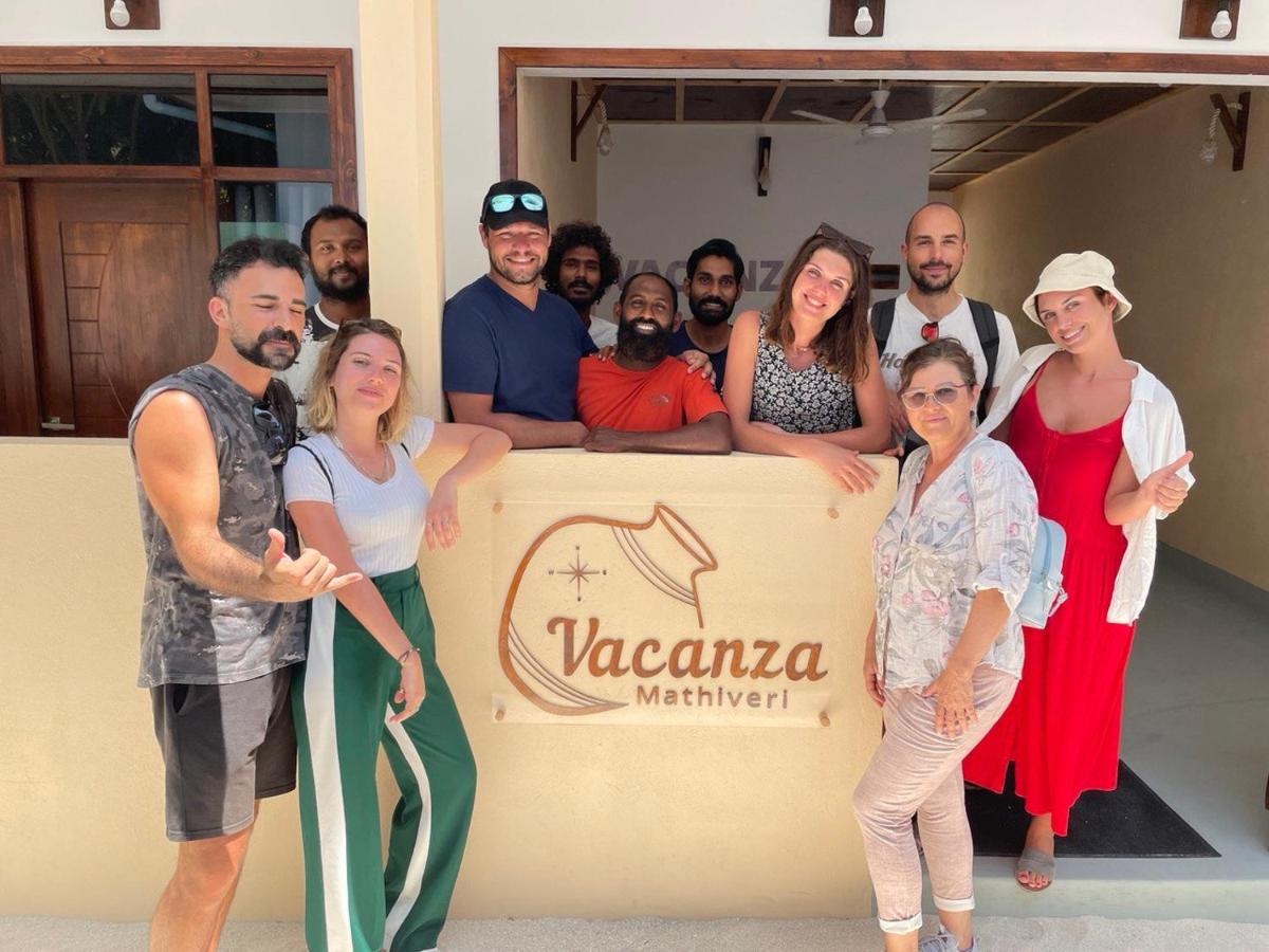 Vacanza Mathiveri Bagian luar foto