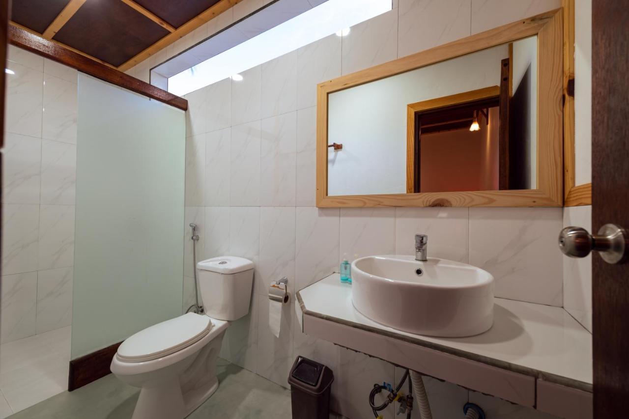 Vacanza Mathiveri Bagian luar foto