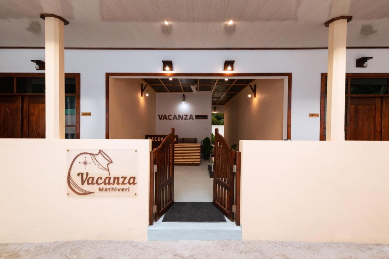 Vacanza Mathiveri Bagian luar foto